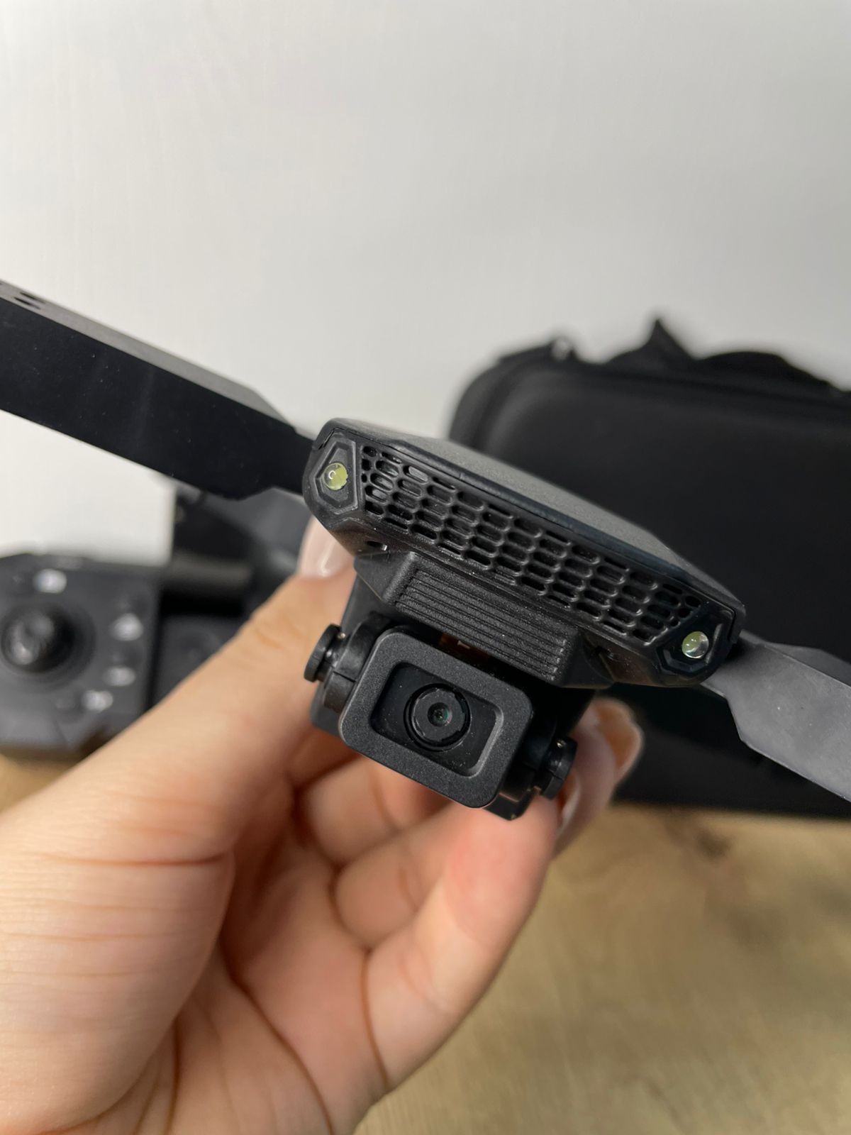 Drone de 2 Cámaras: Captura el Mundo Desde el Aire